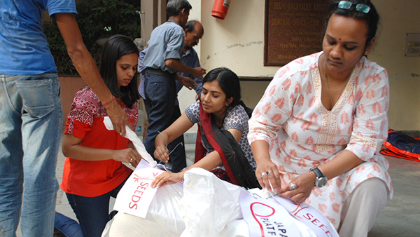 ネパール中部地震被災者支援2015