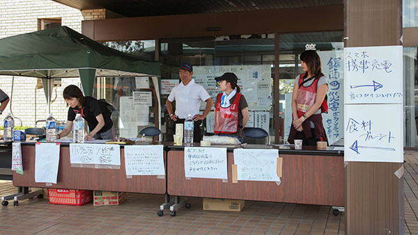 Volunteer reception at the town hall in Kyonan ©JPF