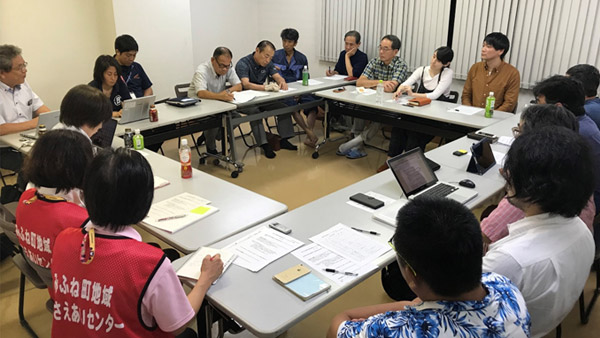 Mifune-town Disaster Support Group Network (Mifune-net), a group of organizations that had been engaged in support activities in Mifune-town, was established, and organizations from various regions participated in the meetings ©BULBY