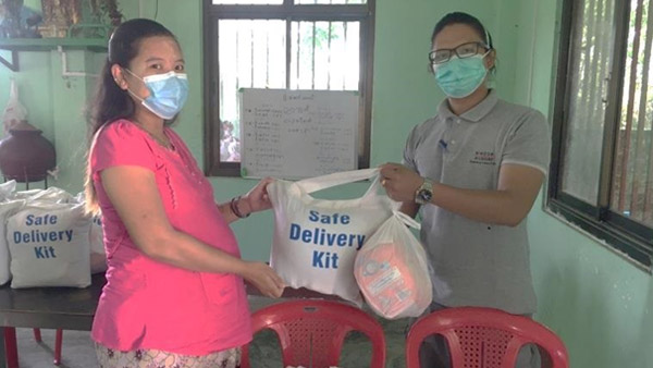 Distribution of childbirth support kits