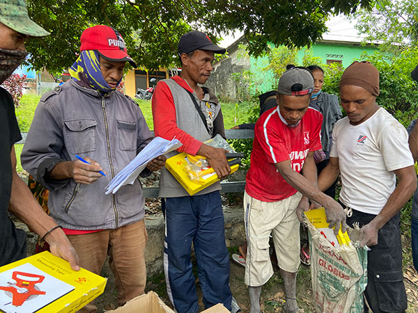 Distribution of house repair materials in Funar village, Laklubar District 3 ©PARCIC