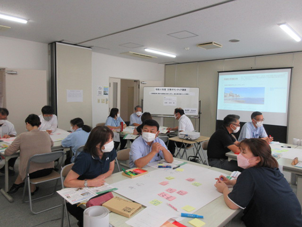 Participants engaged in group work（C）Kawamata Town Council of Social Welfare
